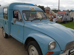  <a style='color: #fff;' href='/uploaded/photo/19eme-rencontre-berry-deuche-577ad2c0c6be1.jpg'>(Télécharger)</a>