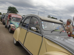  <a style='color: #fff;' href='/uploaded/photo/19eme-rencontre-berry-deuche-577ad2dbf0de7.jpg'>(Télécharger)</a>