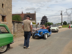  <a style='color: #fff;' href='/uploaded/photo/19eme-rencontre-berry-deuche-577ad2efafbef.jpg'>(Télécharger)</a>