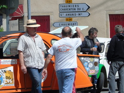  <a style='color: #fff;' href='/uploaded/photo/19eme-rencontre-berry-deuche-577ad3223b732.jpg'>(Télécharger)</a>