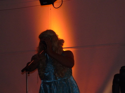  <a style='color: #fff;' href='/uploaded/photo/19eme-rencontre-berry-deuche-577ad36190483.jpg'>(Télécharger)</a>