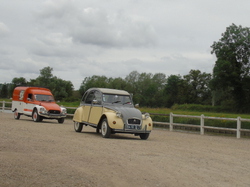  <a style='color: #fff;' href='/uploaded/photo/19eme-rencontre-berry-deuche-577ad3ac861e0.jpg'>(Télécharger)</a>