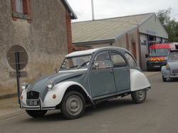  <a style='color: #fff;' href='/uploaded/photo/19eme-rencontre-berry-deuche-577ad3af35501.jpg'>(Télécharger)</a>