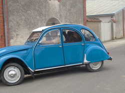  <a style='color: #fff;' href='/uploaded/photo/19eme-rencontre-berry-deuche-577ad3b006ddd.jpg'>(Télécharger)</a>