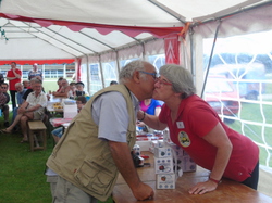  <a style='color: #fff;' href='/uploaded/photo/19eme-rencontre-berry-deuche-577ad3e7dd131.jpg'>(Télécharger)</a>