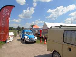  <a style='color: #fff;' href='/uploaded/photo/21eme-concentration-berry-deuche-5b43c5f5cef4d.jpg'>(Télécharger)</a>