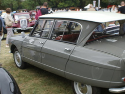  <a style='color: #fff;' href='/uploaded/photo/charly-2013-521a672861234.jpg'>(Télécharger)</a>