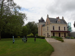  <a style='color: #fff;' href='/uploaded/photo/chromes-et-pistons-575dd26dd7f86.jpg'>(Télécharger)</a>