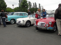  <a style='color: #fff;' href='/uploaded/photo/chromes-et-pistons-575dd2a316cc8.jpg'>(Télécharger)</a>