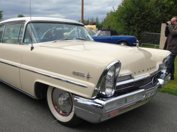  <a style='color: #fff;' href='/uploaded/photo/chromes-et-pistons-575dd2e53bacd.jpg'>(Télécharger)</a>