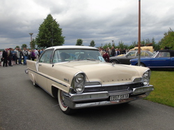  <a style='color: #fff;' href='/uploaded/photo/chromes-et-pistons-575dd2e57f278.jpg'>(Télécharger)</a>