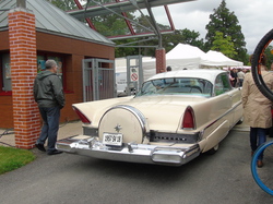  <a style='color: #fff;' href='/uploaded/photo/chromes-et-pistons-575dd2ed8f261.jpg'>(Télécharger)</a>