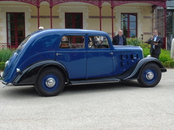  <a style='color: #fff;' href='/uploaded/photo/chromes-et-pistons-575dd2f7de4cd.jpg'>(Télécharger)</a>