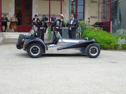  <a style='color: #fff;' href='/uploaded/photo/chromes-et-pistons-575dd3050993a.jpg'>(Télécharger)</a>