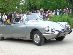  <a style='color: #fff;' href='/uploaded/photo/chromes-et-pistons-575dd331081bf.jpg'>(Télécharger)</a>