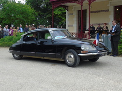  <a style='color: #fff;' href='/uploaded/photo/chromes-et-pistons-575dd33a2e81c.jpg'>(Télécharger)</a>