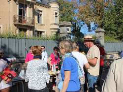  <a style='color: #fff;' href='/uploaded/photo/foires-d-orval-5bc39d779d7e0.jpg'>(Télécharger)</a>