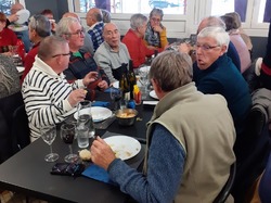  <a style='color: #fff;' href='/uploaded/photo/repas-fin-d-annee-2021-61a62e535511f.jpg'>(Télécharger)</a>